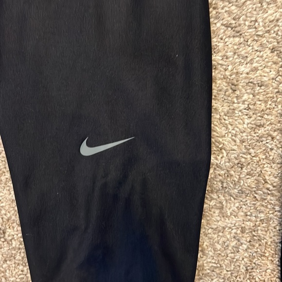 Nike Dri Fit mid rise legging - Picture 4 of 4